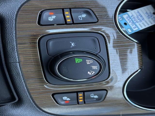 2023 GMC Acadia SLE - Photo 21