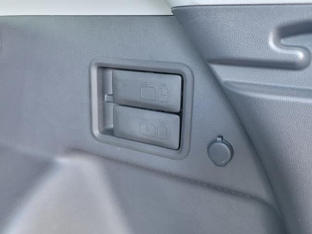 2024 GMC Terrain SLT - Photo 30